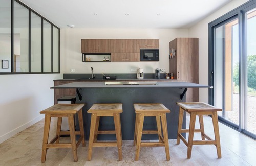 Saint-Benoit-sur-Seine House | Tranquil Maison for Unforgettable Family and Friends Gatherings