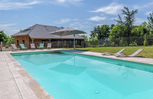 Saint-Benoit-sur-Seine House | Tranquil Maison for Unforgettable Family and Friends Gatherings