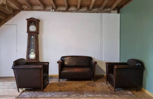 Dompierre-sur-Nievre House | Family-Friendly Maison with Pool, Perfect for Your Getaway