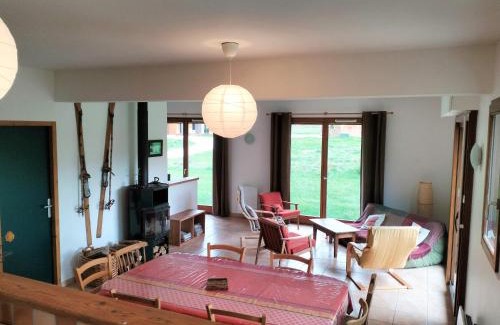 Correncon-en-Vercors House | Scenic Maison in Corrençon-en-Vercors with Mountain Views