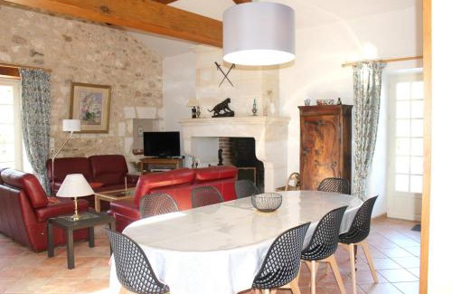 Saint-Pierre-de-Cole House | Perfect Family Retreat: Maison with Pool and Garden in Saint Pierre de Cole