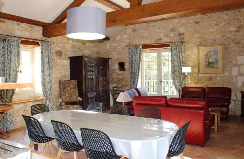 Saint-Pierre-de-Cole House | Perfect Family Retreat: Maison with Pool and Garden in Saint Pierre de Cole