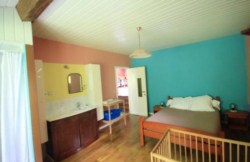 Queyssac House | Enchanting Maison with Pool and Terrace in Queyssac