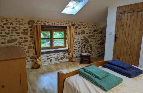 Massignac House | Inviting Maison in Massignac with Private Garden & Activities