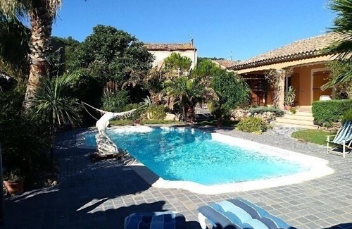 Gabian House | Spacious Maison with Pool & Spa for Memorable Getaways
