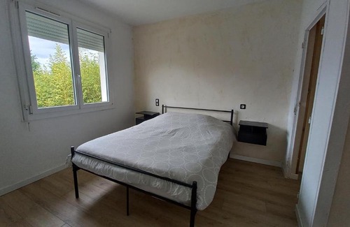 Casseneuil Apartment | Spacious Maison with Family and Pet-Friendly Amenities