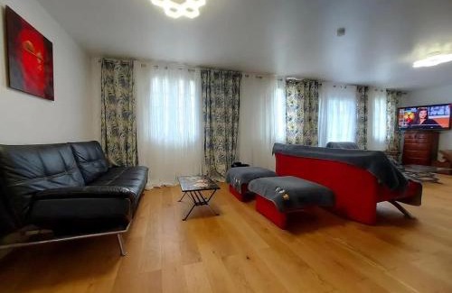 La Bazoche-Gouet House | Maison spacieuse avec piscine à La Bazoche-Gouet