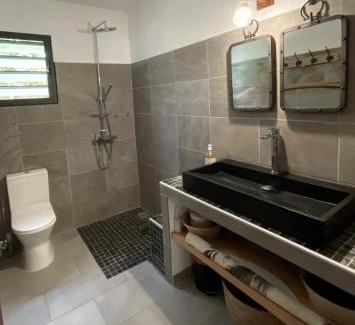 La Montagne House | Maison spacieuse avec jardin à La Montagne