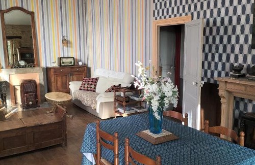 Lezardrieux Apartment | Oceanfront MAISON ST CHRISTOPHE with Child-Friendly Amenities