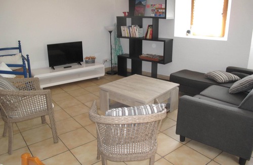 Mercuer House | Tranquil Maison Sud-ardèche Near Top Tourist Attractions