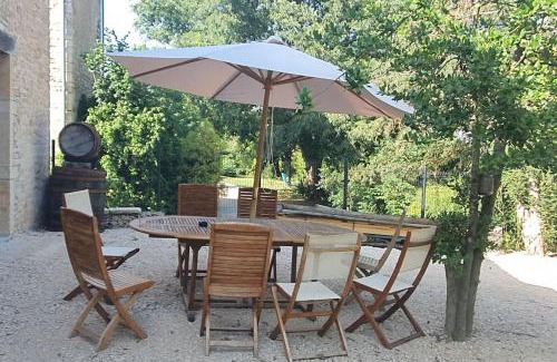 Tournus Apartment | Experience Family-Friendly Comfort at MAISON SYLVAIN
