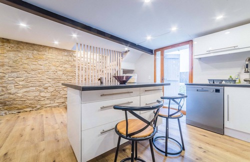 La Feuillade House | Maison Terrasson: Family-Friendly Retreat with Kitchen Amenities