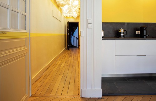 Centre Sud Apartment | Comfortable Maison TILLOT: Family-Friendly with Breakfast