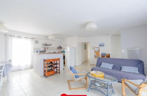 Angoulins House | Cozy Maison Near the Beach with Garden and Family Amenities