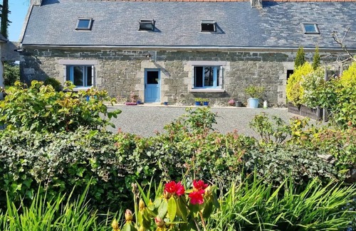 Treogat Cottage | Maison Tréogat: Family-Friendly Retreat Near La Torche Beach