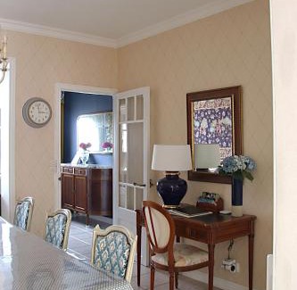 Quievrechain House | Top-Rated Maison Trianon 1928: Pet & Child Friendly Stay