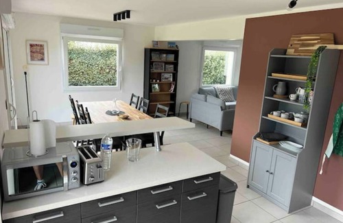 Rang-du-Fliers House | Stunning Maison tt Conf: Family-Friendly with Spa & Kitchen