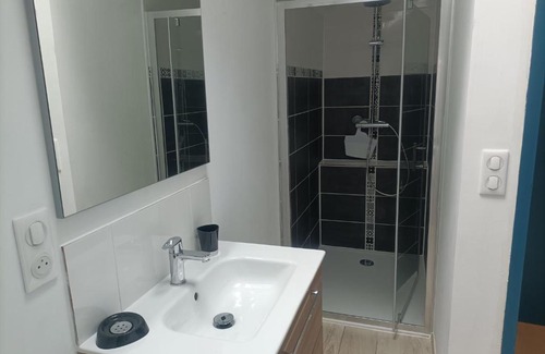 Plogoff House | Family-Friendly Maison Type Penty with Pet Amenities