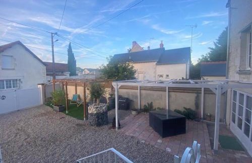Maille House | Inviting Maison typique Maillé: Rated 9.6, Pet Friendly Stay