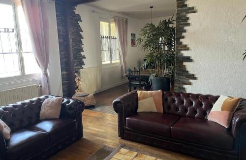 Maille House | Inviting Maison typique Maillé: Rated 9.6, Pet Friendly Stay