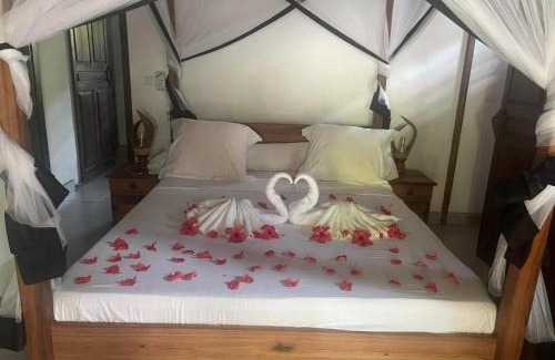 Ambondrona House | Guest Rated: Maison Vanilianadia with Pool & Hot Tub