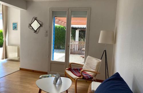 Avrille House | Cozy Maison Vendéenne Just 10 Minutes from the Beach