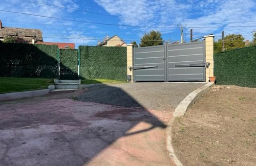 Veneux-les-Sablons House | Inviting Maison Veneux Les Sablons: Pet & Child Friendly Stay