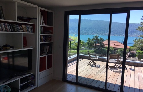 Veyrier-du-Lac House | Maison Veyrier: Breathtaking Lake Views & Family-Friendly Stay