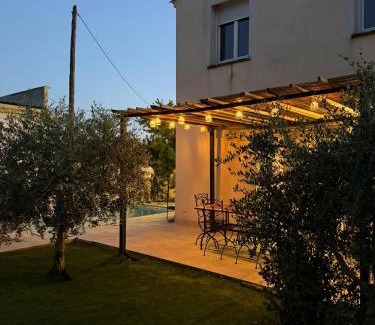 Route d'Arles House | Maison Villa Nimes 4 Chambres avec Piscine