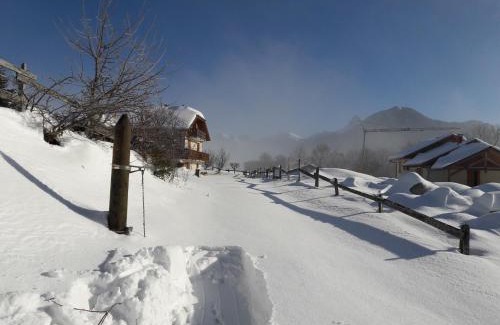 Vinzier Ski Chalet | Family-Friendly Retreat at Maison Vinzier with Great Reviews