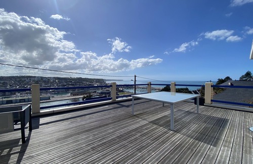 Fecamp House | Seaside Escape at Maison vue Mer, Port and City