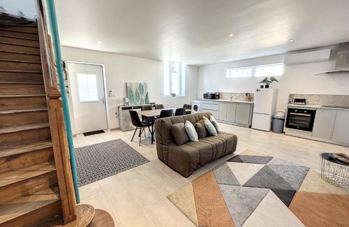 Saint-Gaudens Villa | Charming Maison Vue Pyrénées: Pet & Child Friendly Stay