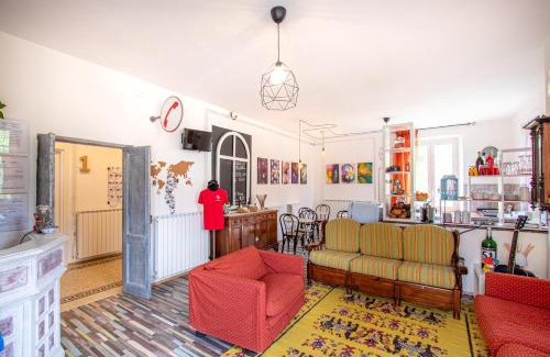 Carrodano Inferiore Bed & Breakfast | Pet-Friendly MAISON44: Family Welcomed, Guest Rated 9/10