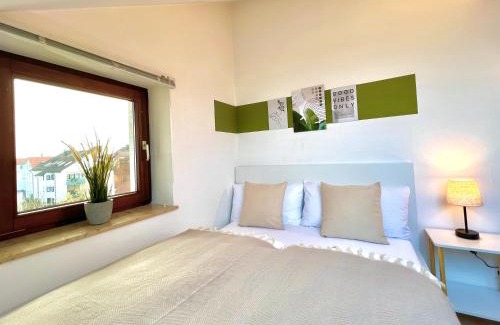 Leinfelden-Echterdingen Apartment | Maisonette-Wohnung mit Balkon