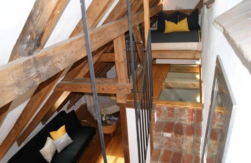 Landsberg am Lech Apartment | Cozy Maisonette with Kitchen & Breakfast – Guest Rated 9.8