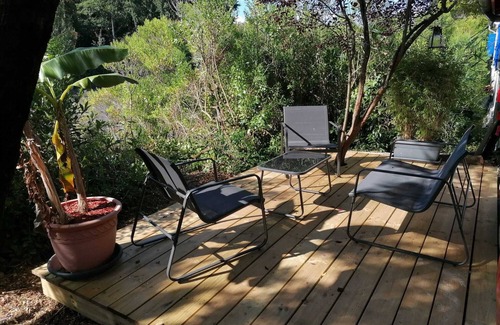 Taussat Cabin | Prime Maisonette Steps from the Beach with Family & Pet Perks