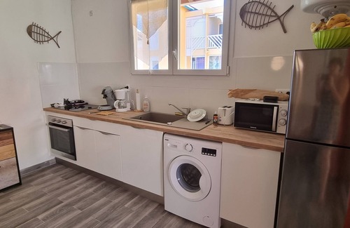 Sainte-Anne Apartment | Stunning Maisonette with Terrace & Ocean View Amenities