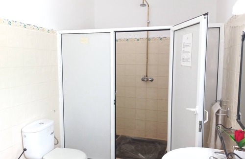 Ahmar Laglalcha House | Inviting Maisonette with Terrace & Pool in a Riad