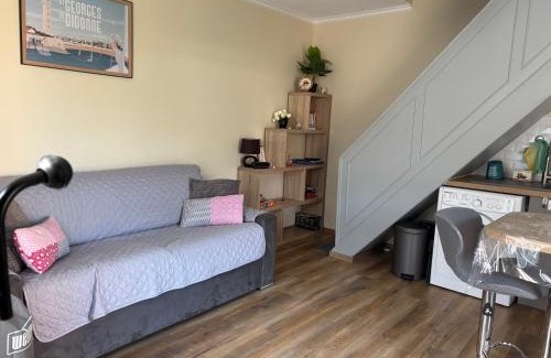 Saint-Georges-de-Didonne Apartment | Maisonnette au pied du marché et 300 m de la plage