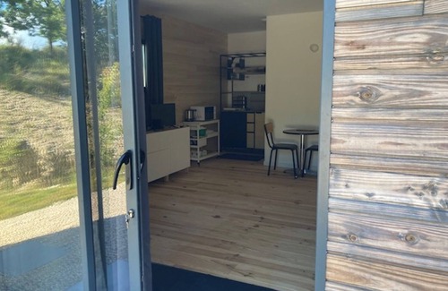 Saint-Pantaleon House | Modern Maisonnette in the Beautiful Causse du Lot