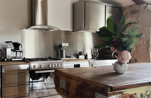 Lugon-et-l'ile-du-Carney Apartment | Relax at Maisonnette - LA CLOCHETTE with Ocean Views & Pool