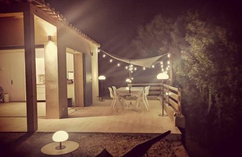 La Croix-Valmer Villa | Seaside Retreat: 2BR Maisonette by Gigaro Beach, 10/10 Rating