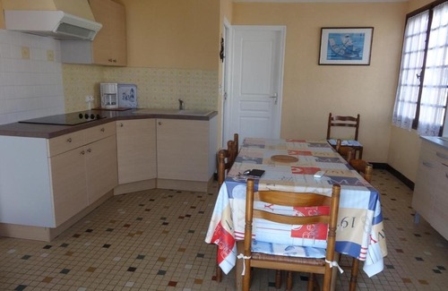 LʼAiguillon-sur-Mer House | Inviting Maison L'Aiguillon-sur-Mer for Families & Pets