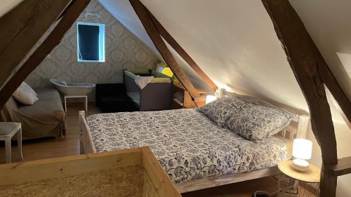 Balleroy House | Serene Maisonnette: Family-Friendly Retreat Awaits You