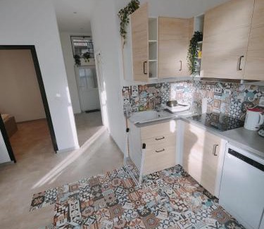 Chenove Apartment | Cozy Maisonnette - Family-Friendly Retreat in Cœur de Vigne