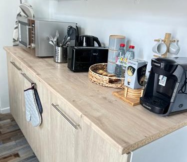 La Chapelle-en-Serval Apartment | Explore Maisonnette STUDIO Near Parc Astérix and Paris
