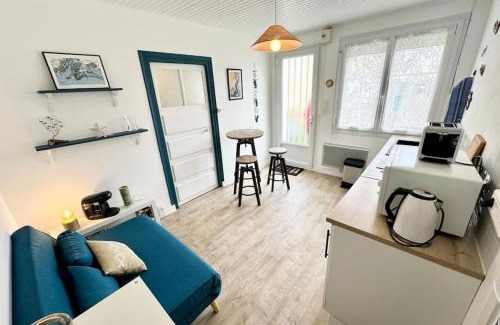 Port-Louis Apartment | Comfortable Maisonnette Near Beaches and Town Center