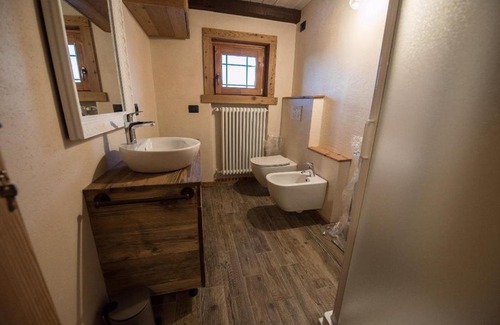 Plein Soleil Apartment | Perfect Getaway at Maisons des Rêves Alpins with Hot Tub