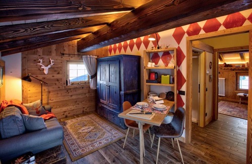 Plein Soleil Apartment | Perfect Getaway at Maisons des Rêves Alpins with Hot Tub