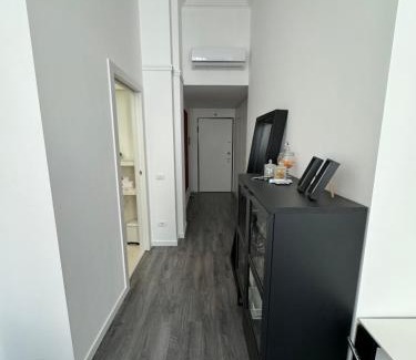 Carrobbio Apartment | Elegant Maisons Milano Via Torino: Pet & Child Friendly Stay